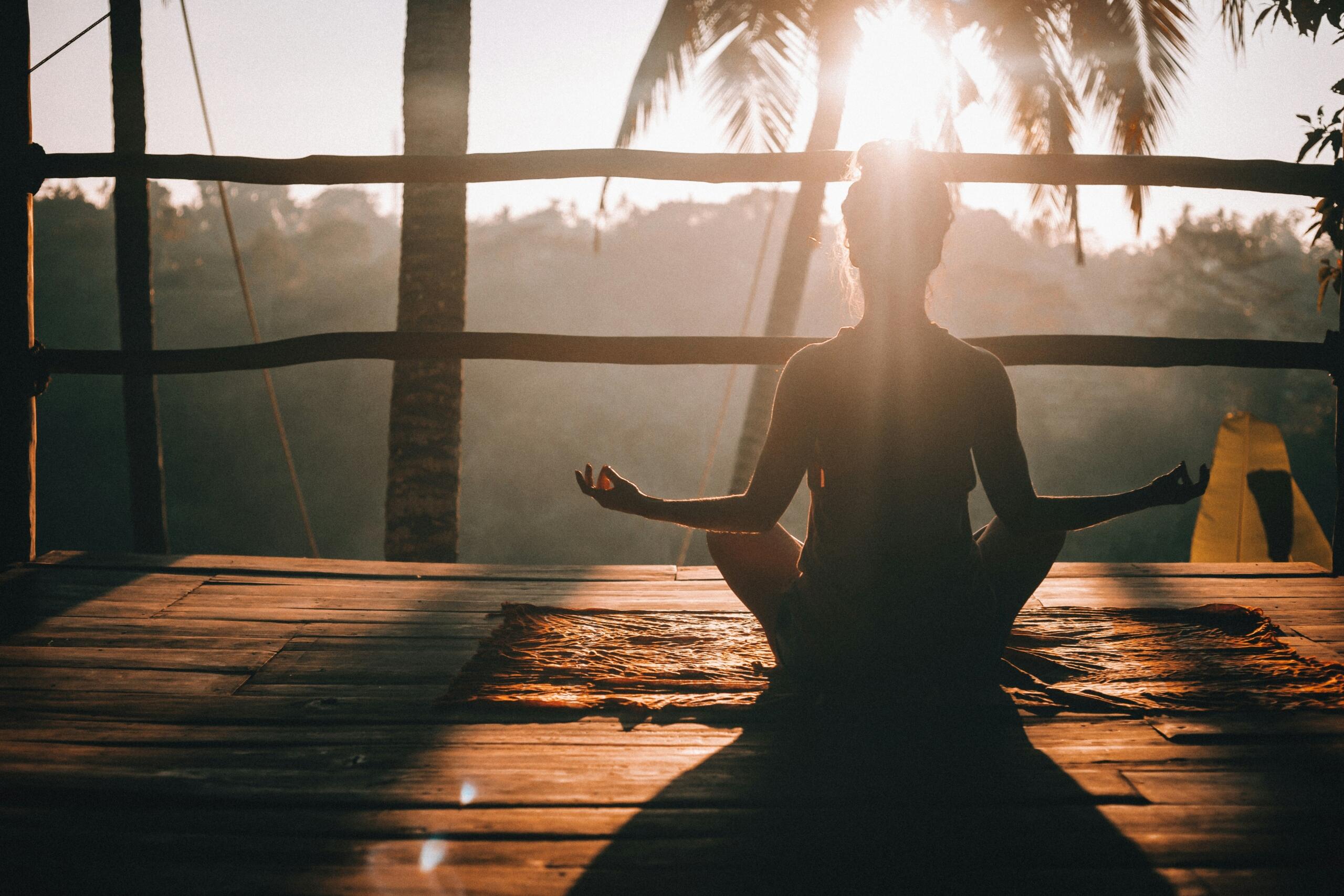 Il rischio di banalizzazione nello yoga contemporaneo.