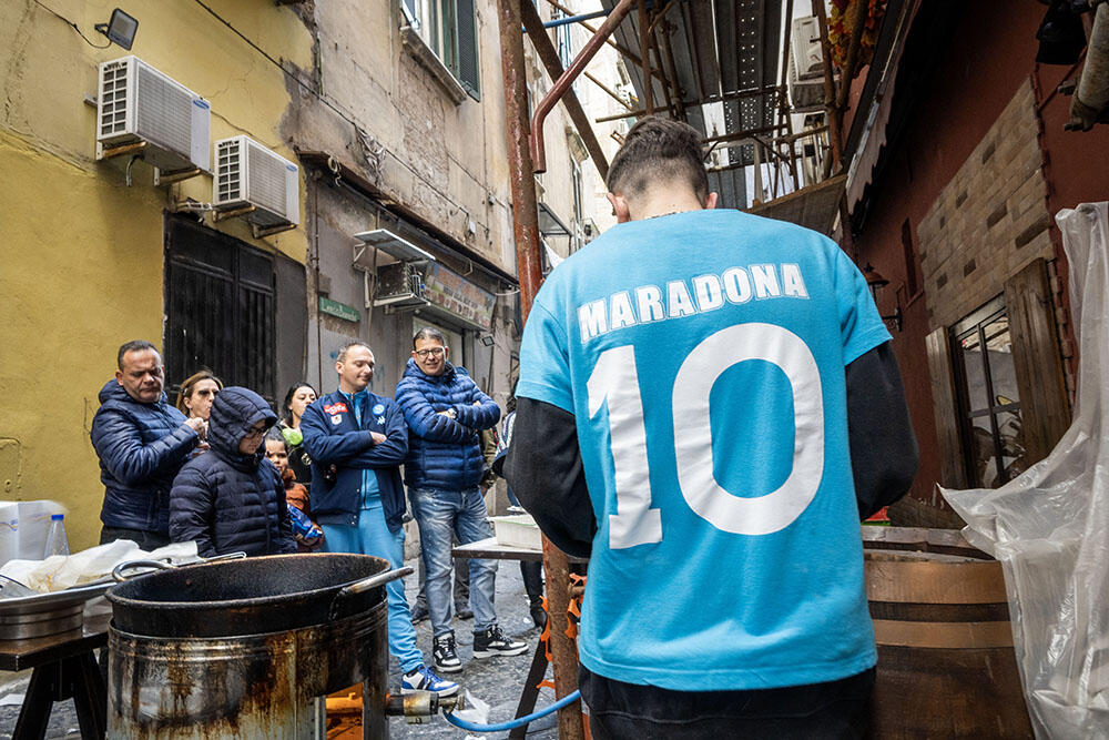 I temi controversi della musica neomelodica.