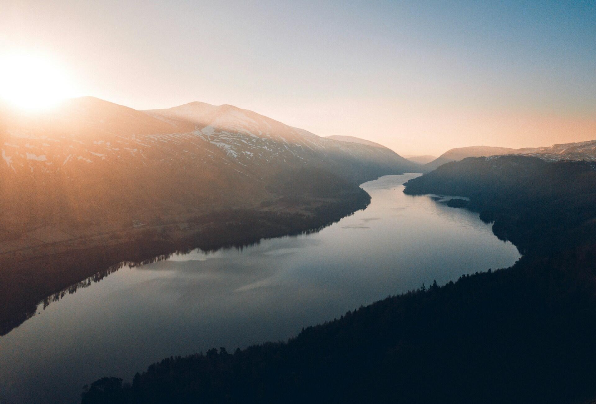 Scopriamo i laghi e i fiumi principali del nostro pianeta.