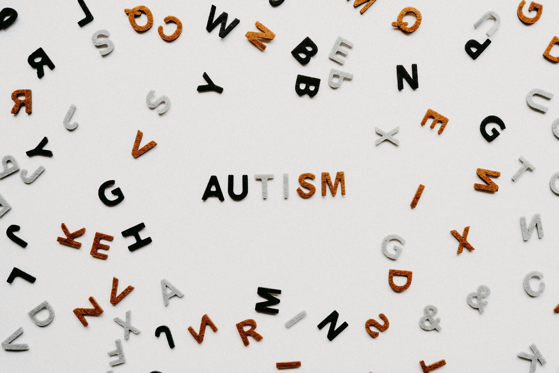 Come includere gli allievi con autismo a scuola?