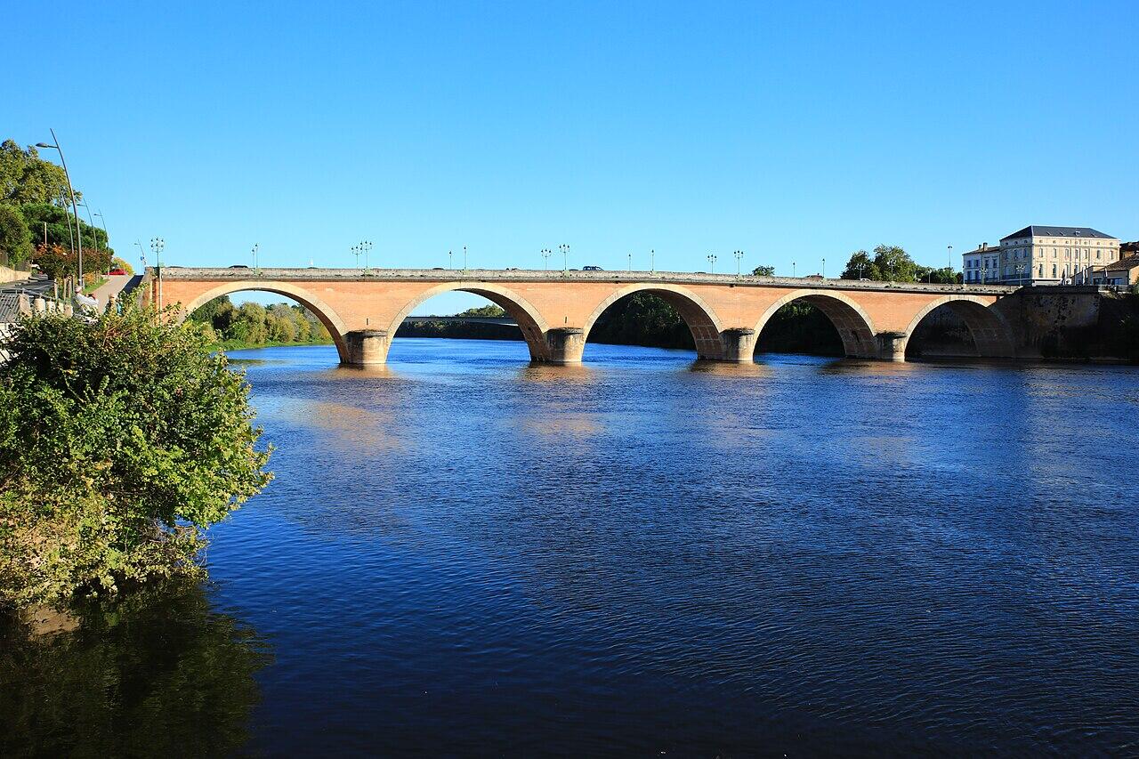 Vista del Ponte di Bergerac, una delle tappe tour de france 2026.