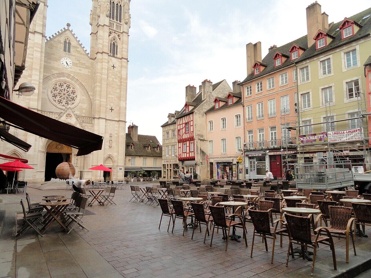 Vista di Chalon-sur-Saône, una delle tappe tour de france 2026.