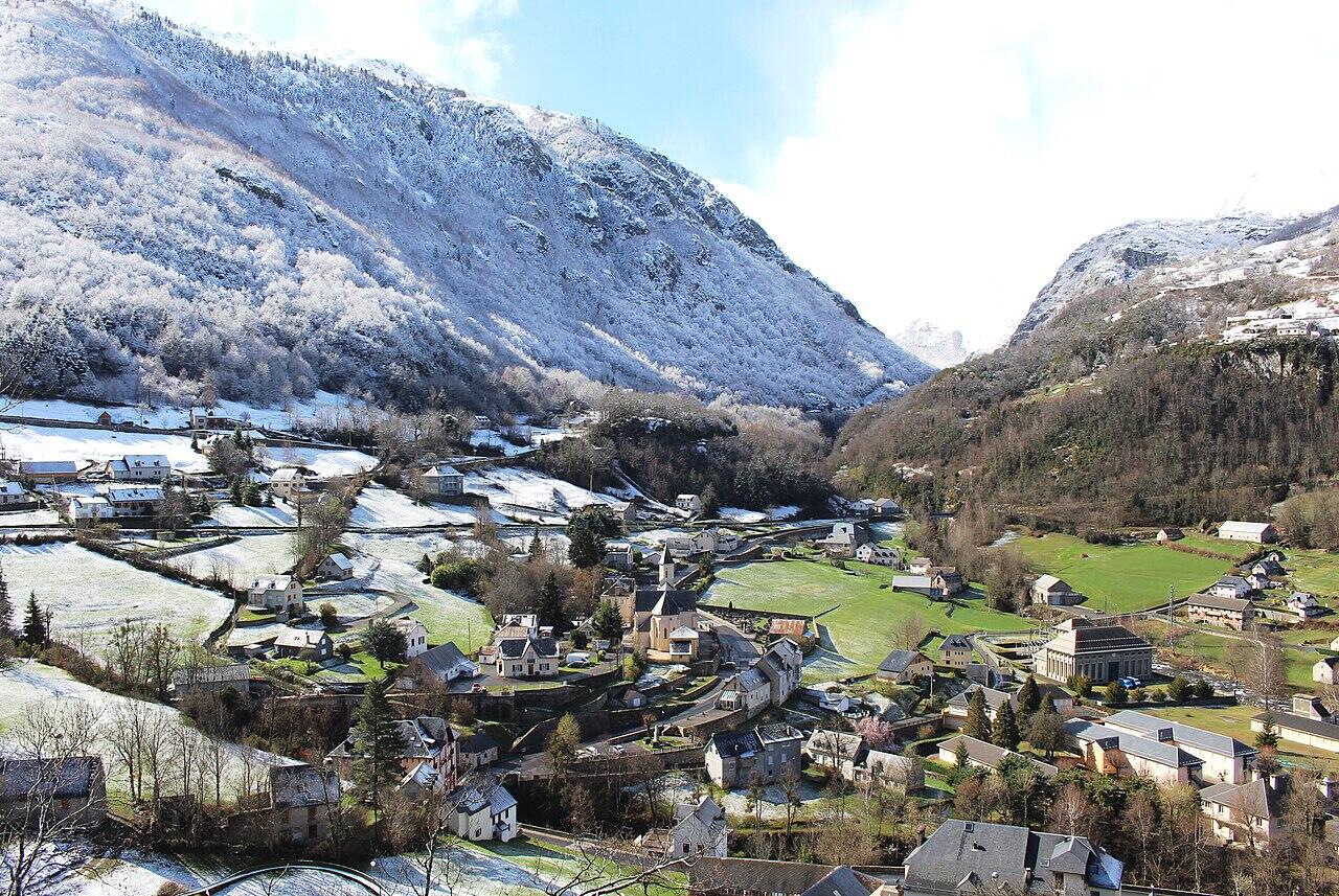 Vista di Gavarnie, una delle tappe tour de france 2026.