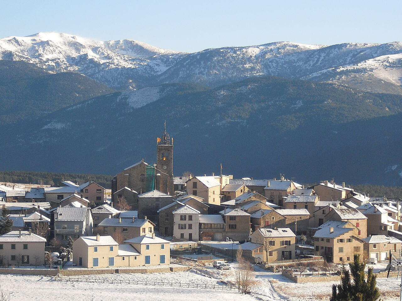 Vista di Les Angles, una delle tappe tour de france 2026.