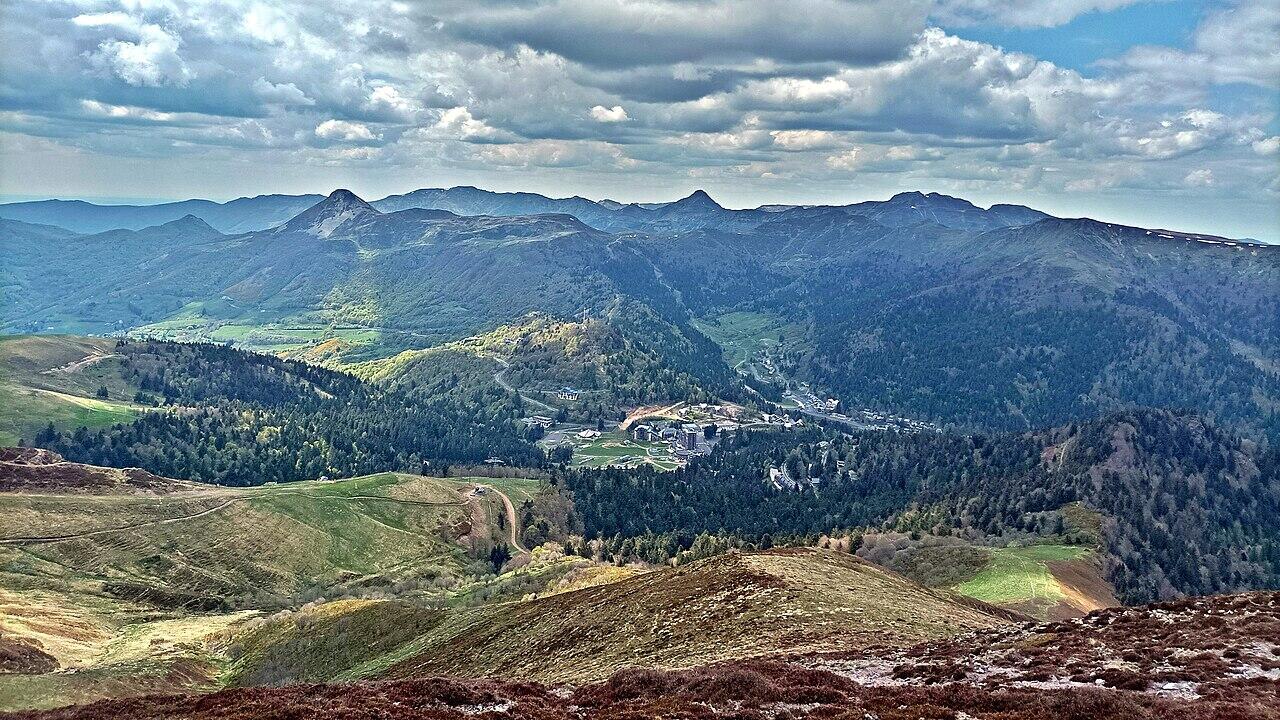 Vista di Le Lioran, una delle tappe tour de france 2026.
