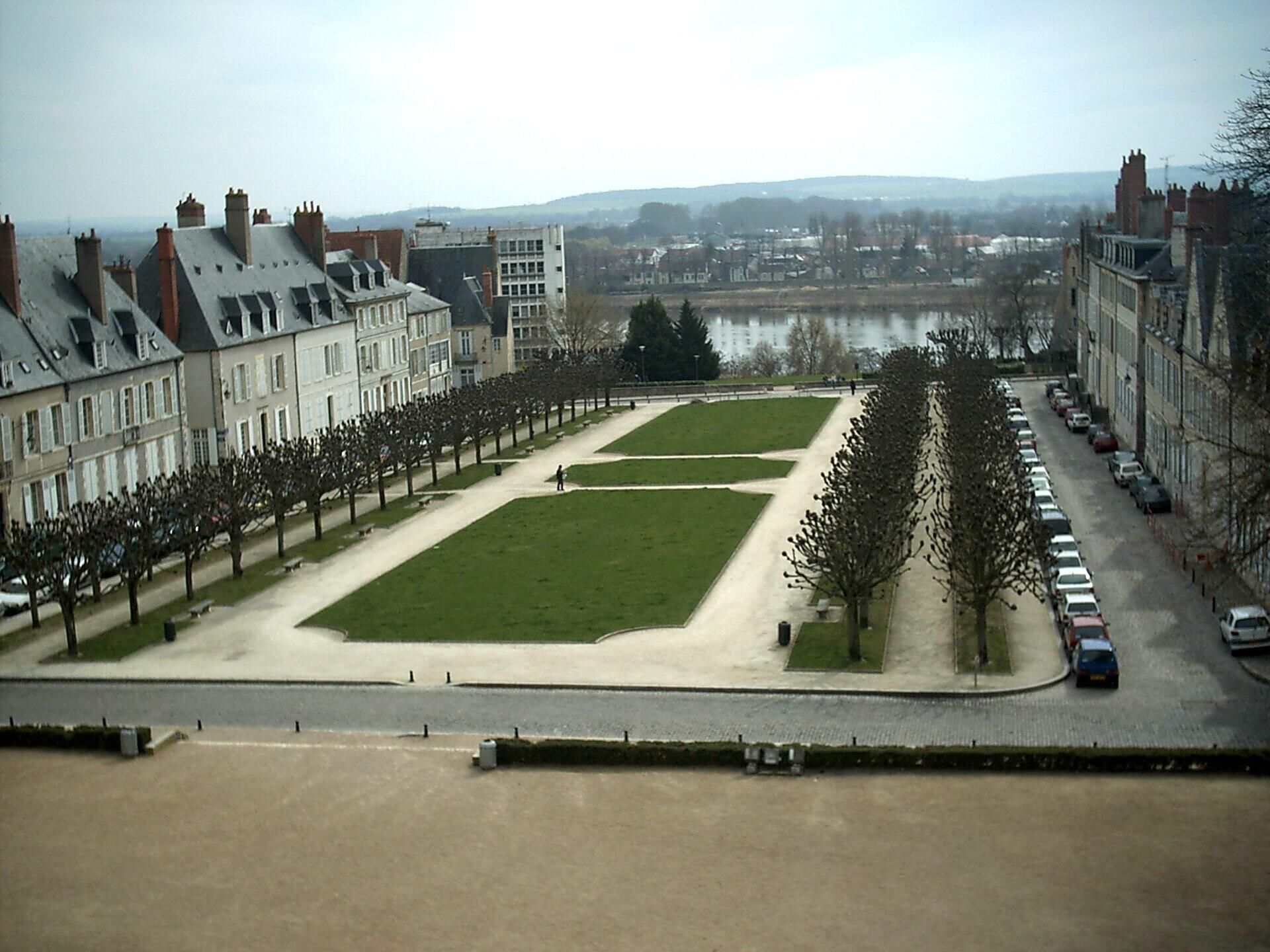 Vista di Nevers, una delle tappe tour de france 2026.