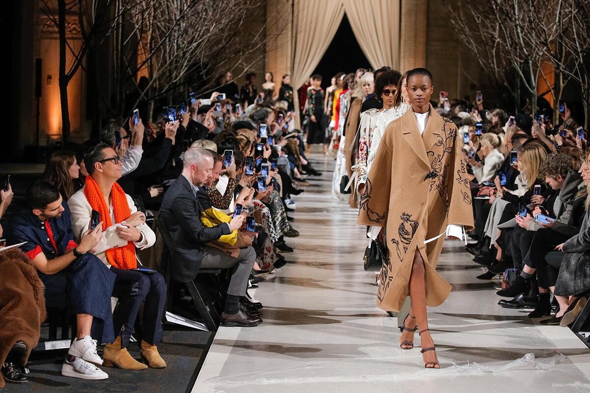 L'avanguardia e lo stile nella Fashion Week londinese.