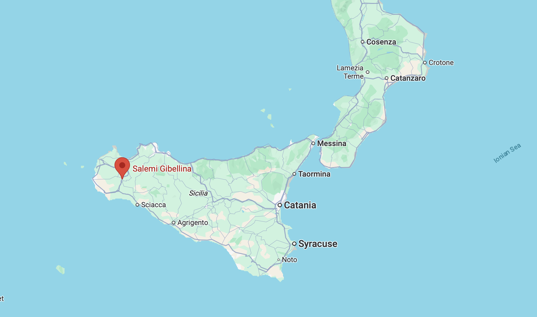 Una mappa della Sicilia con indicata la località di Salemi Gibellina. 