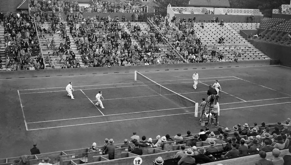 Una partita di Tennis a Roland Garros nel 1930.