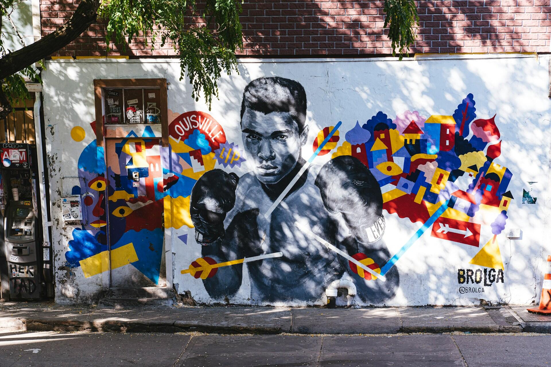 Muhammad Ali paveikslas ant sienos