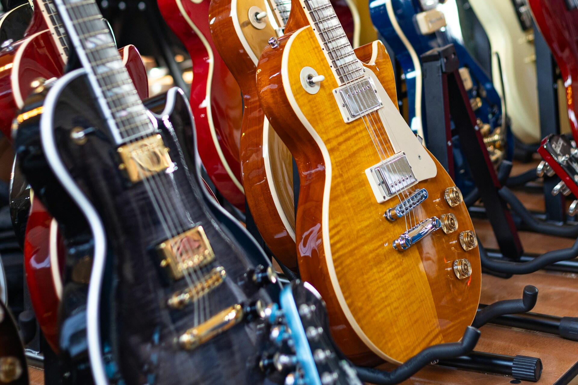 Elektrinės gitaros.