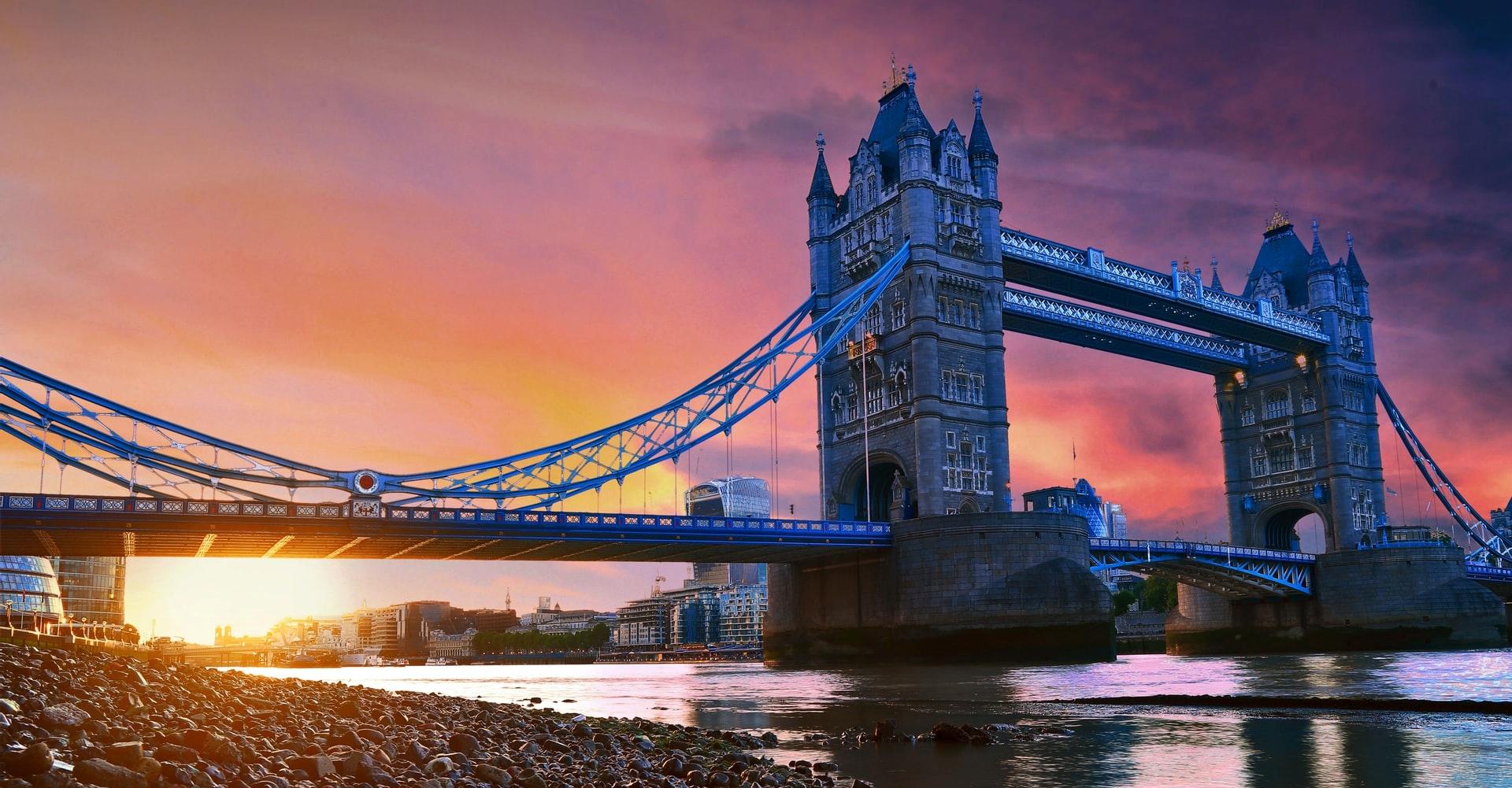 tower bridge londres