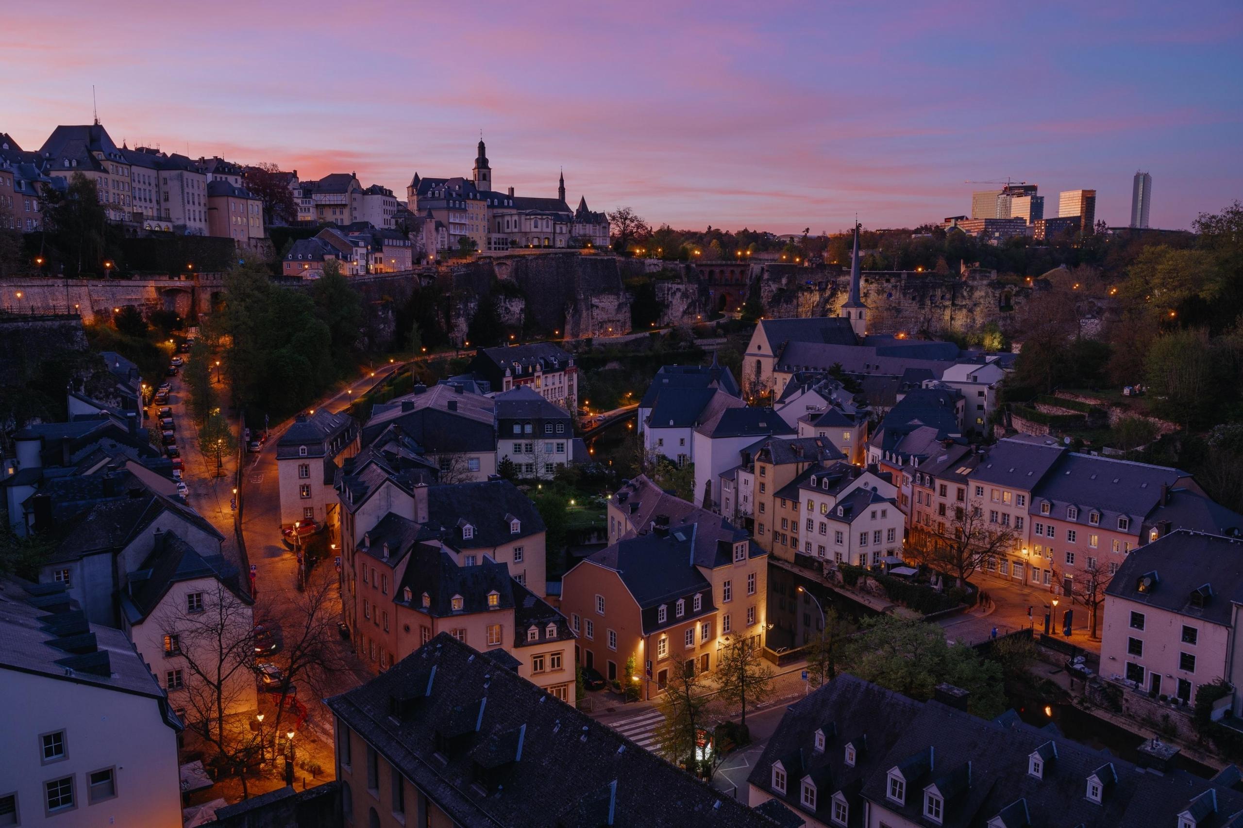 Magnifique paysage au Luxembourg, la nuit