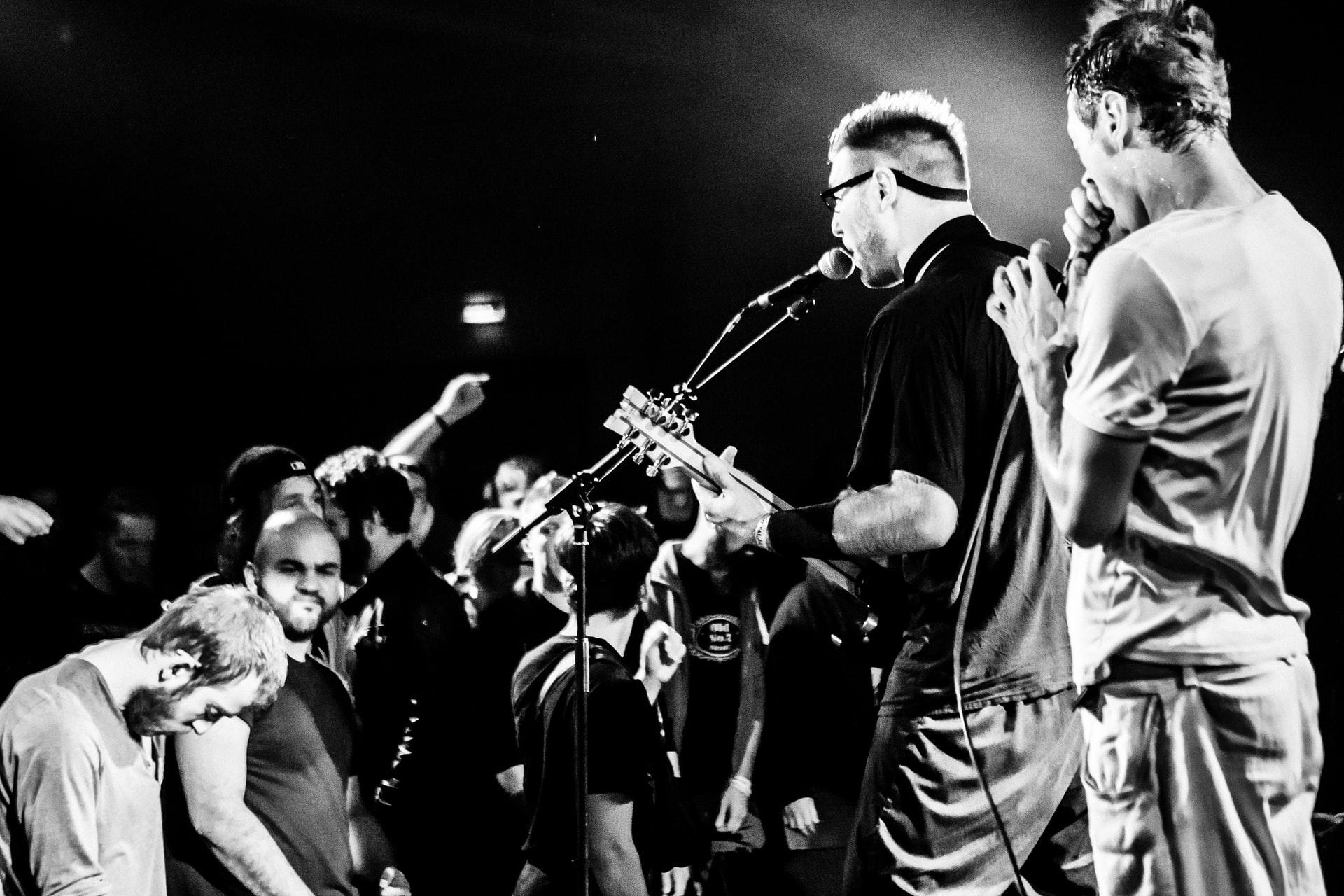 concert en noir et blanc