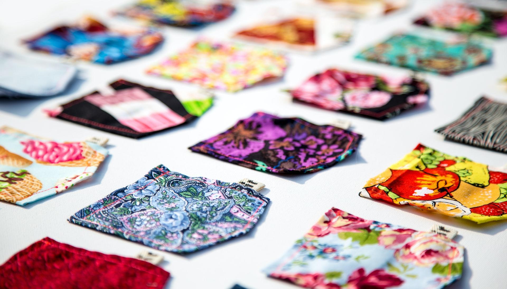 tissus de couleurs couture