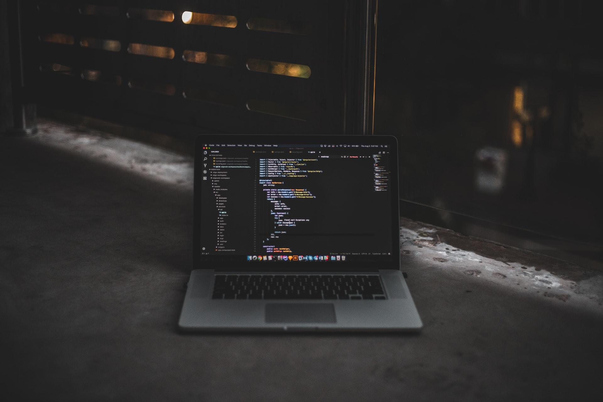 code programmation ordinateur portable