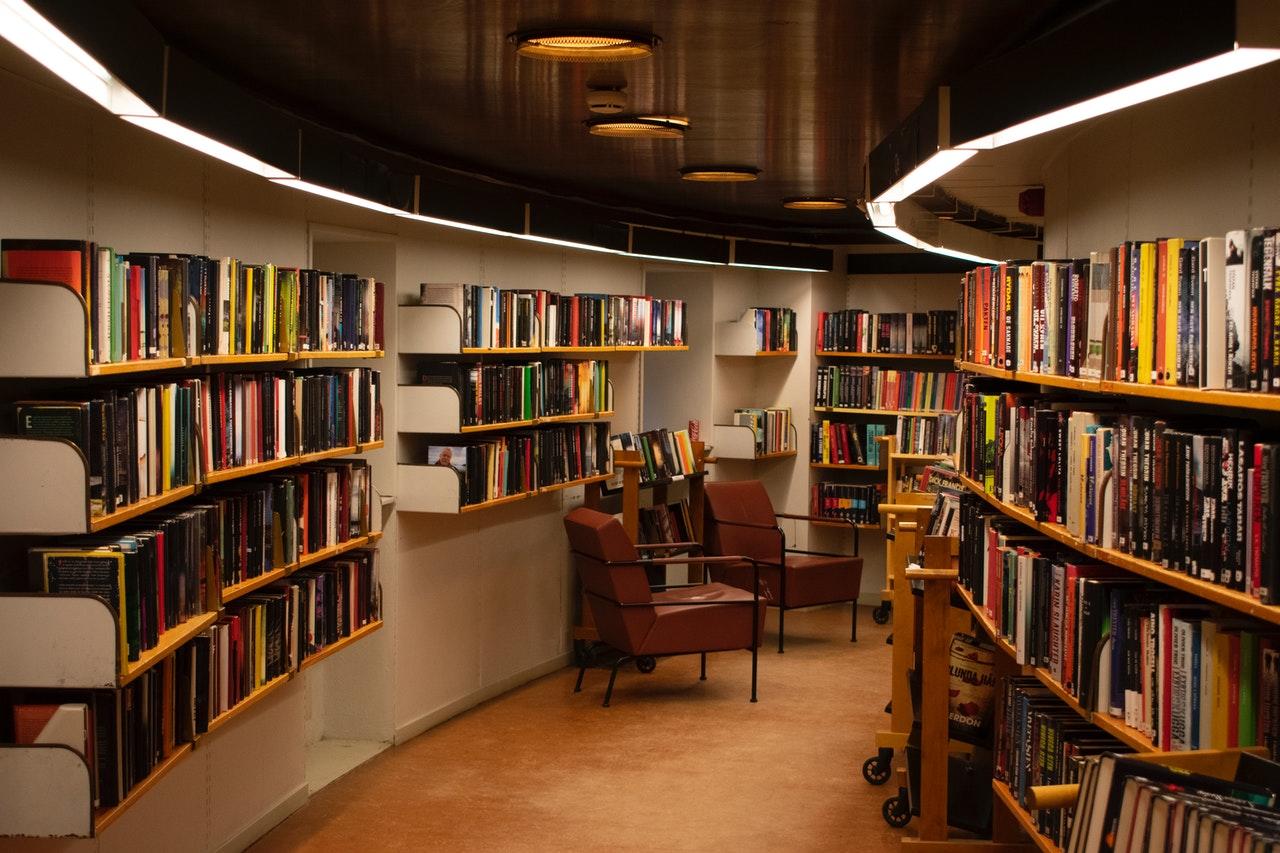 couloir de bibliotheque