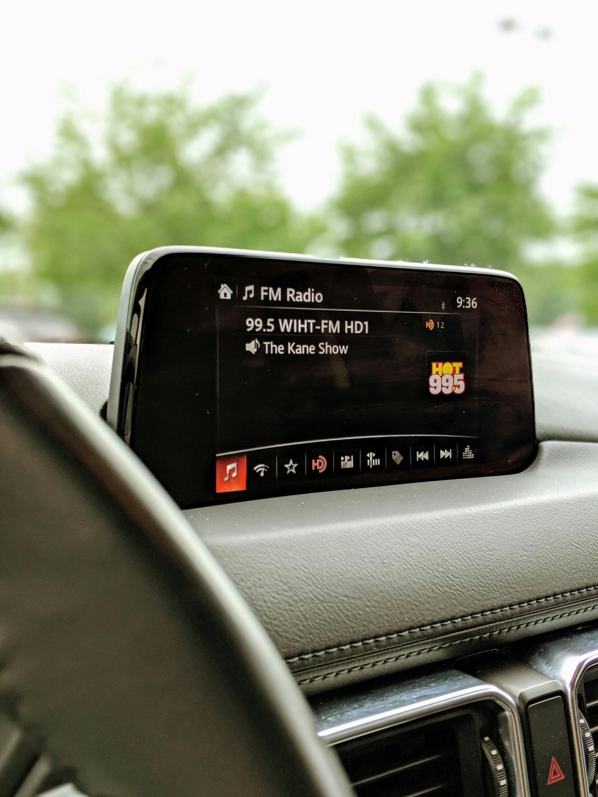 Radio mašīnā