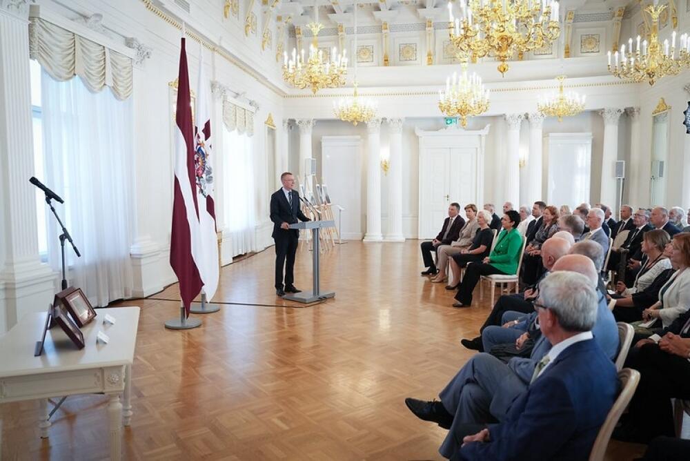 valsts prezidenta uzruna