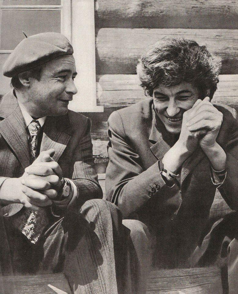 dzejnieki ojārs vācietis un imants ziedonis