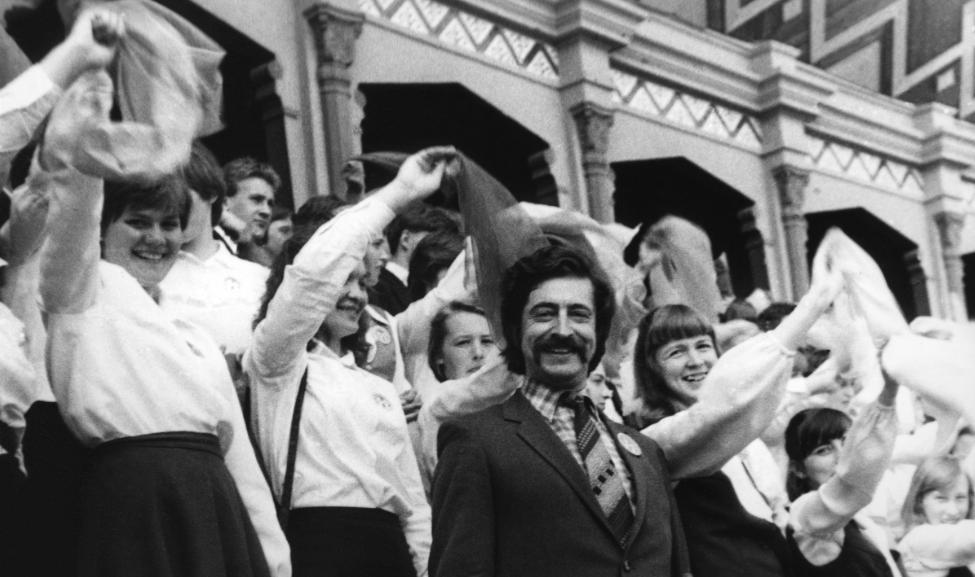 Arvīds Platpers ar kori dziesmotās revolūcijas laikā