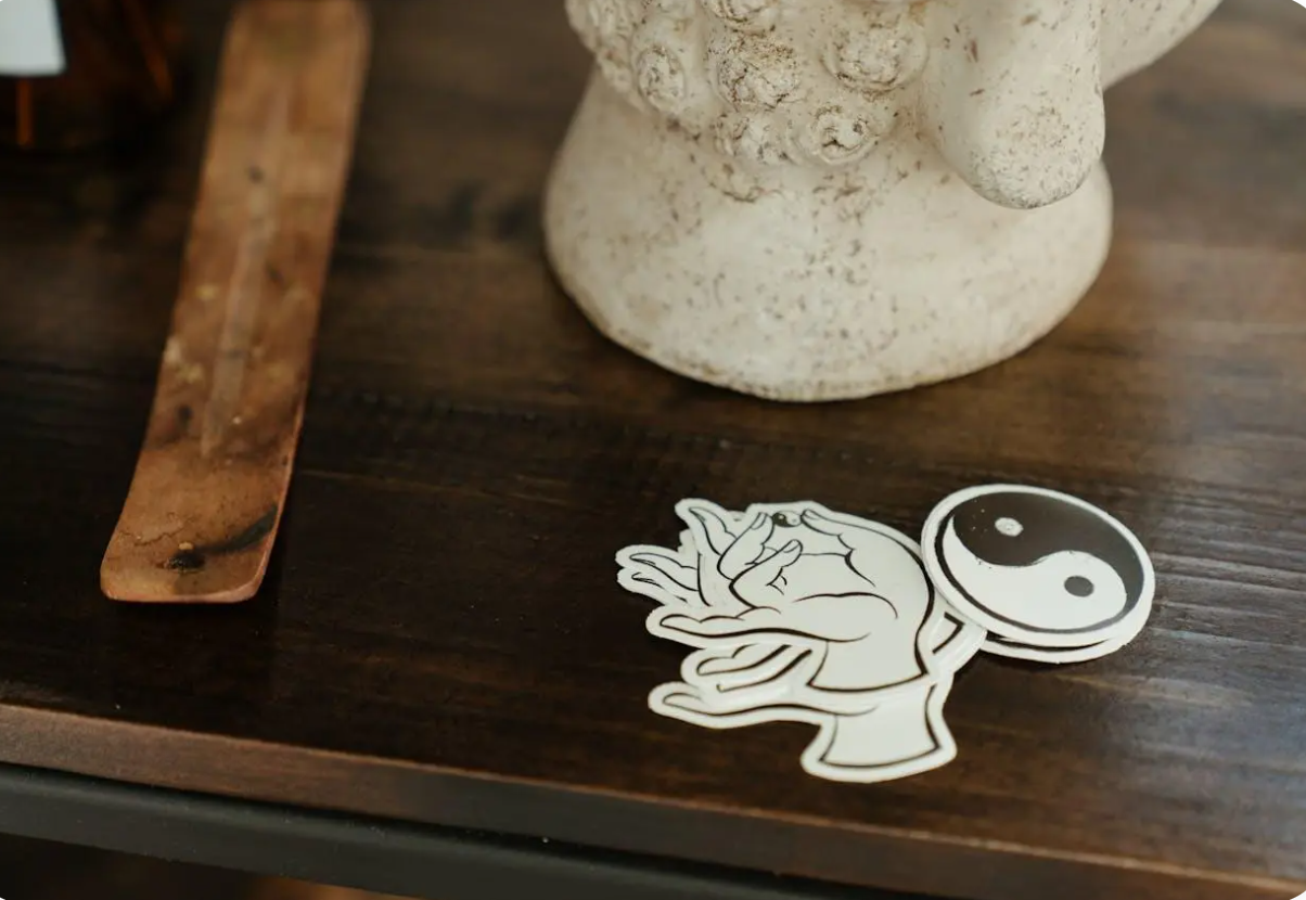 Jiņ un jaņ simbols, līdzsvara un harmonijas motīvs.