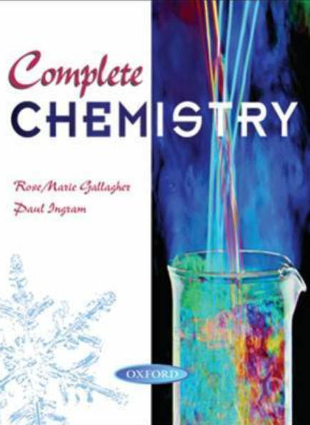 “Complete Chemistry” vāks ar laboratorijas trauku un krāsainu ķīmisku reakciju vizuālu attēlojumu.