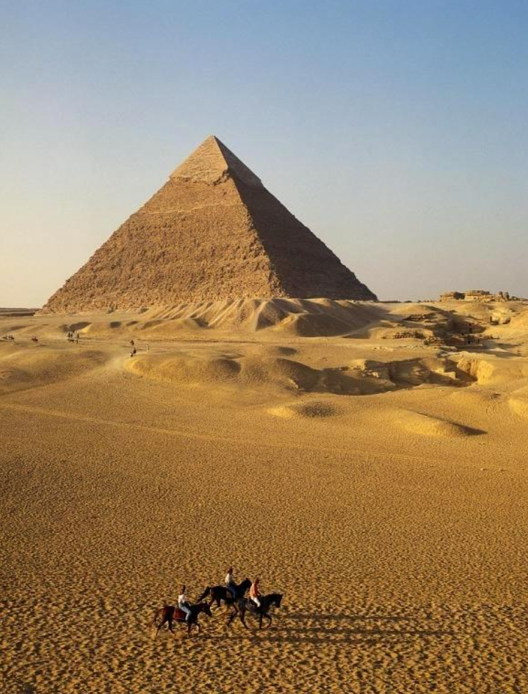 Senās Ēģiptes piramīda.