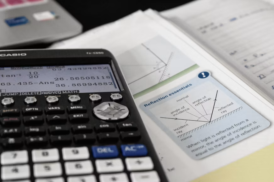 Matematičko računanje finansija na digitronu i papiru.