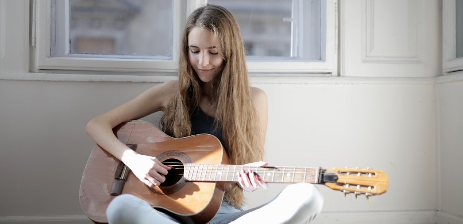 ventajas de tocar guitarra