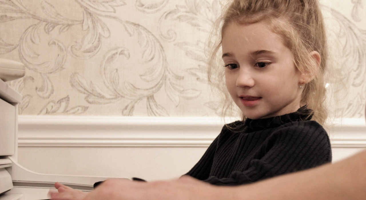 Enseñar piano a niños