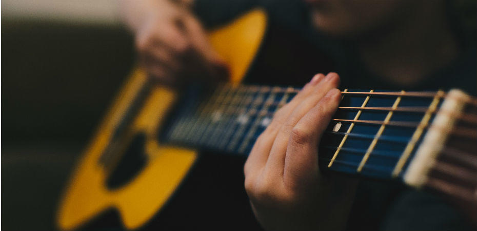 precio guitarra acustica