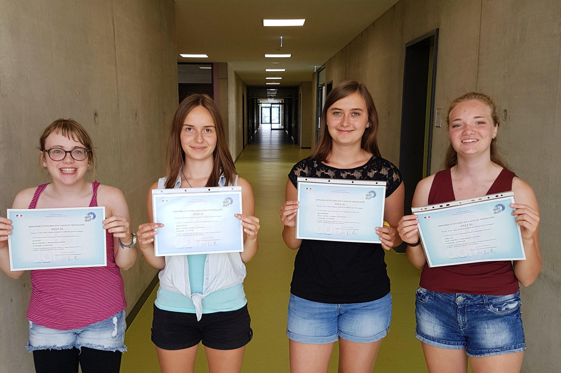 Obten un diploma
