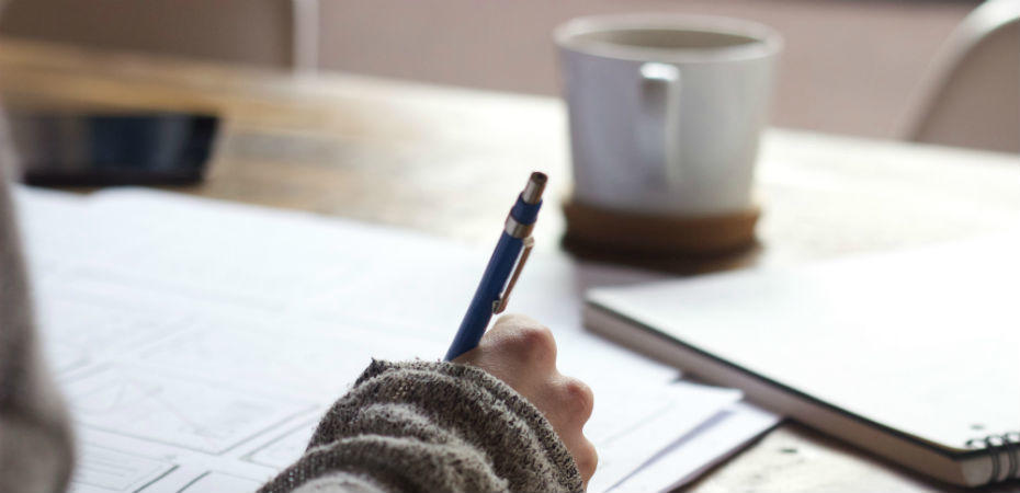 como es una clase de apoyo escolar para adultos