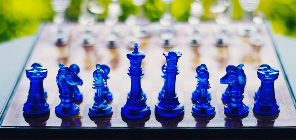 cuanto cuesta una clase de ajedrez intermedio