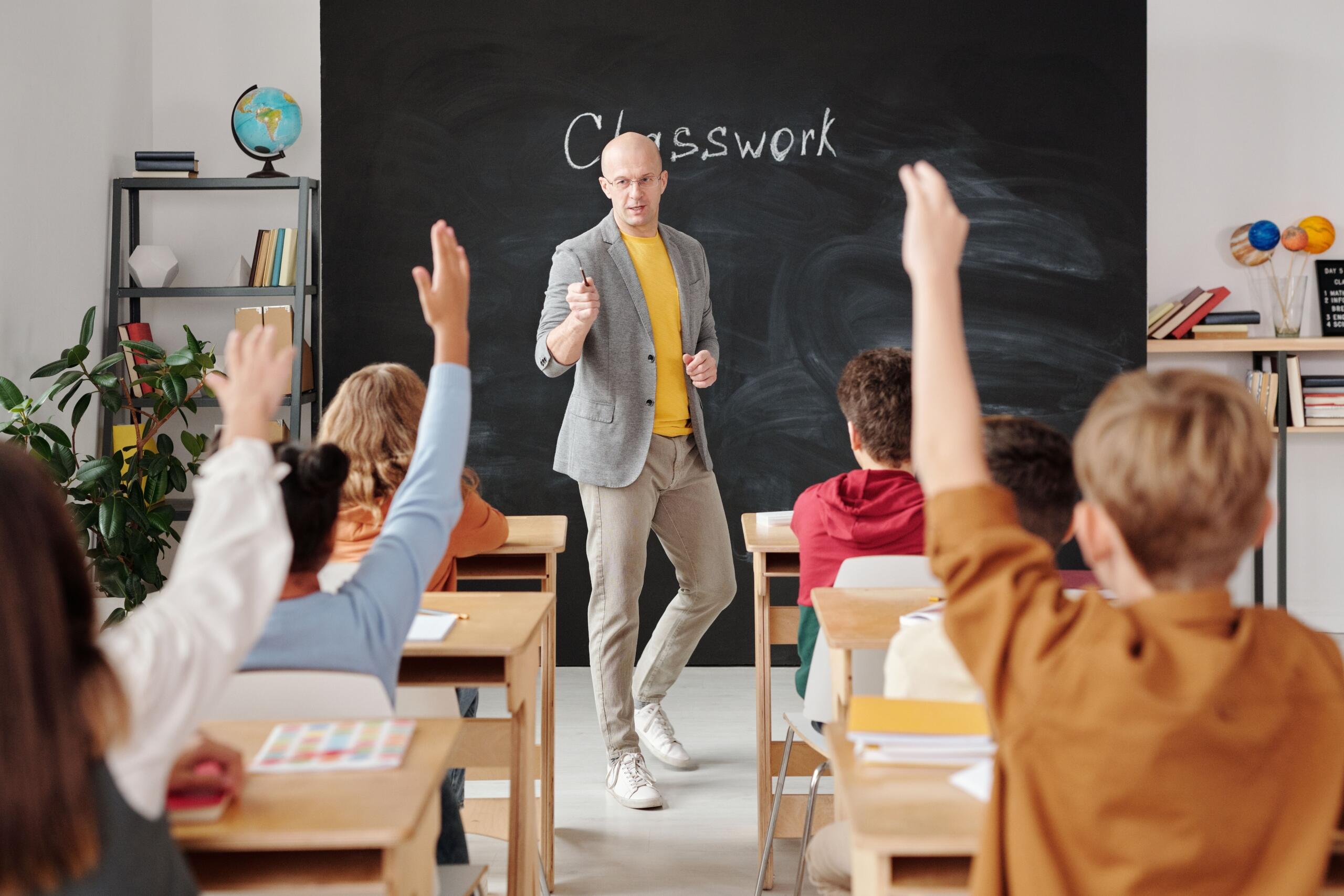 Conocer expresiones básicas para comunicarte en inglés es importante