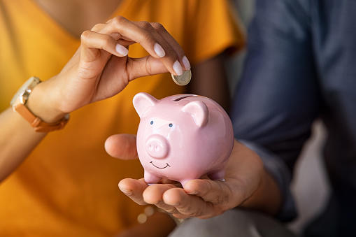 There is no need to break the bank for hiring tutors as parents can easily look for a tutor with a rate that is viable to their budget.
