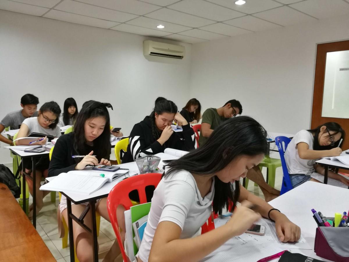 English tuitions may offer benefits an online class could not.