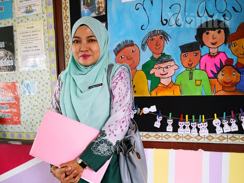 Mengajar subjek Bahasa Melayu STPM