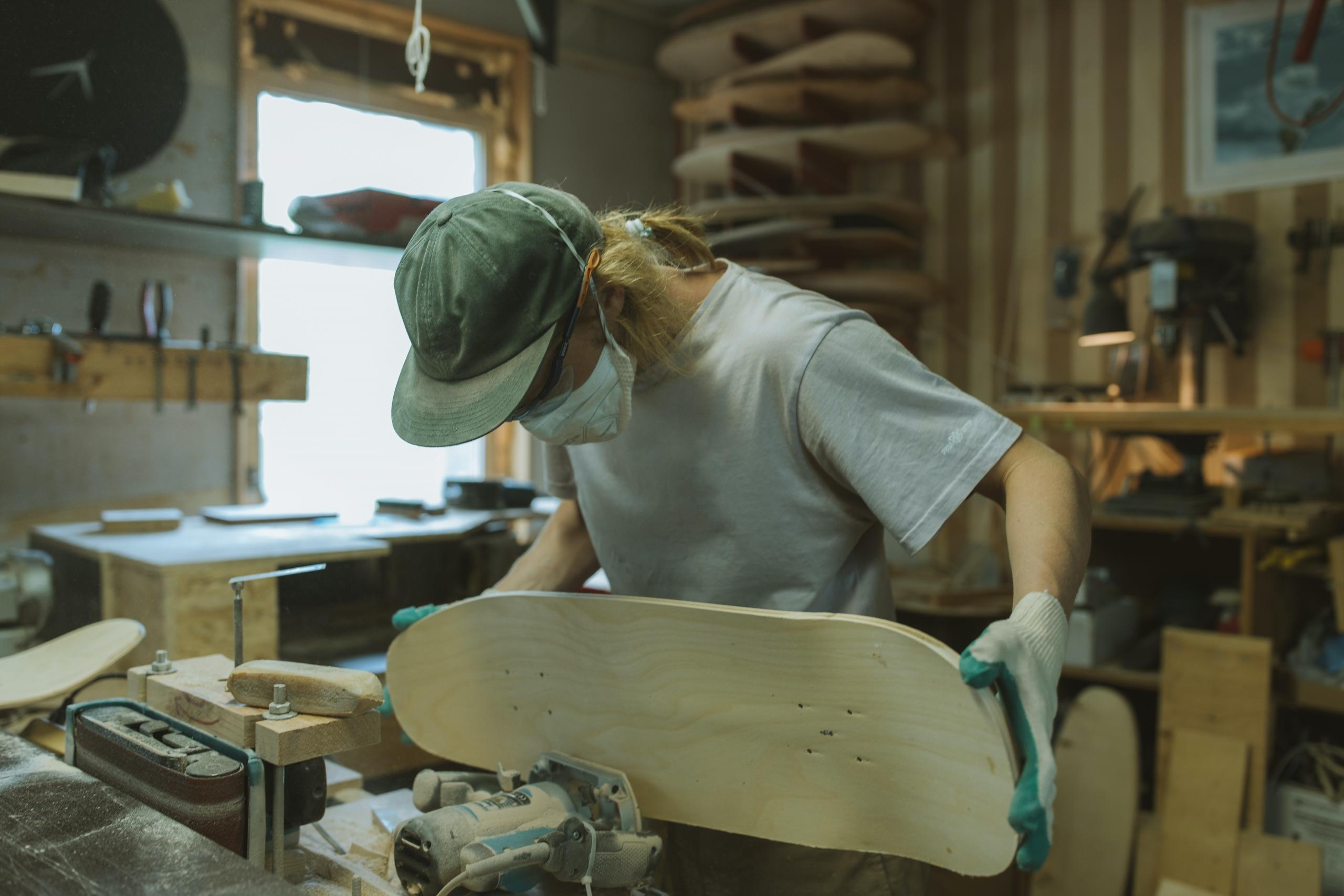 Skateboarding equipment expert