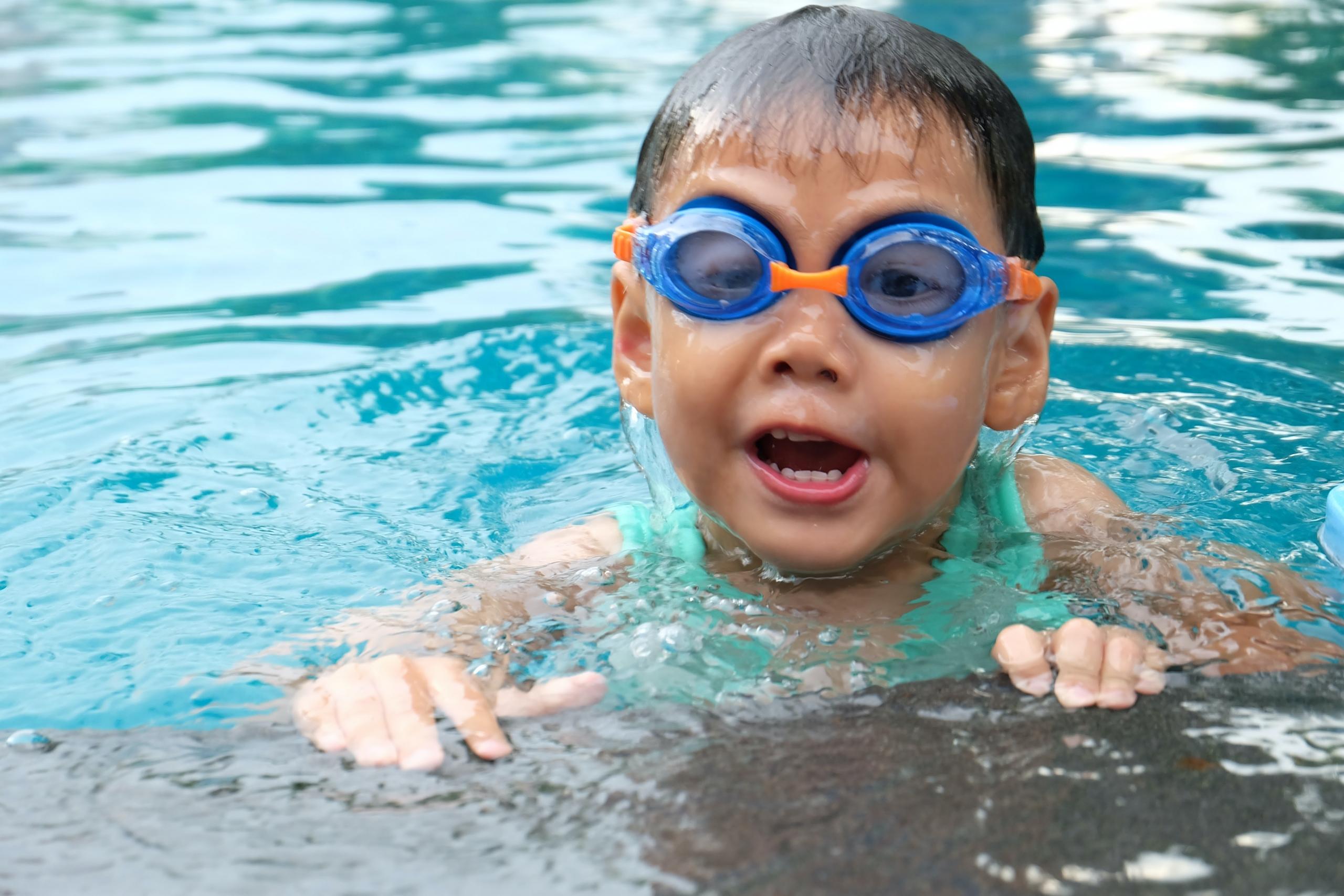Learn to swim for kids