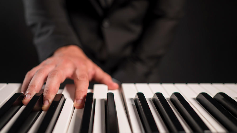 pop piano style
