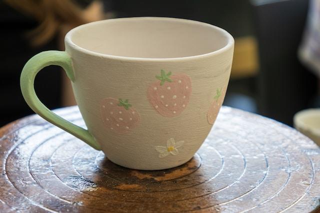 reuse mugs painting lessons
