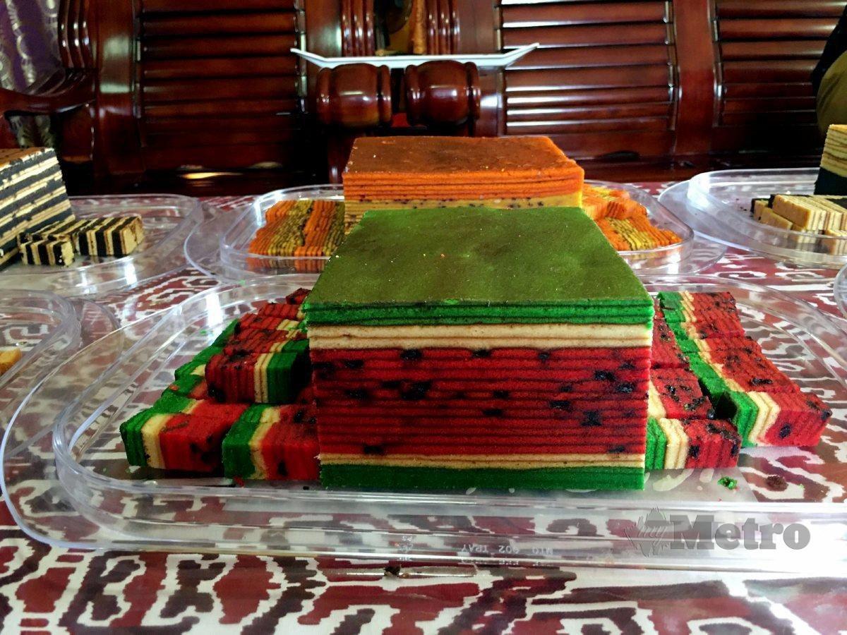 bake sarawak layered cake