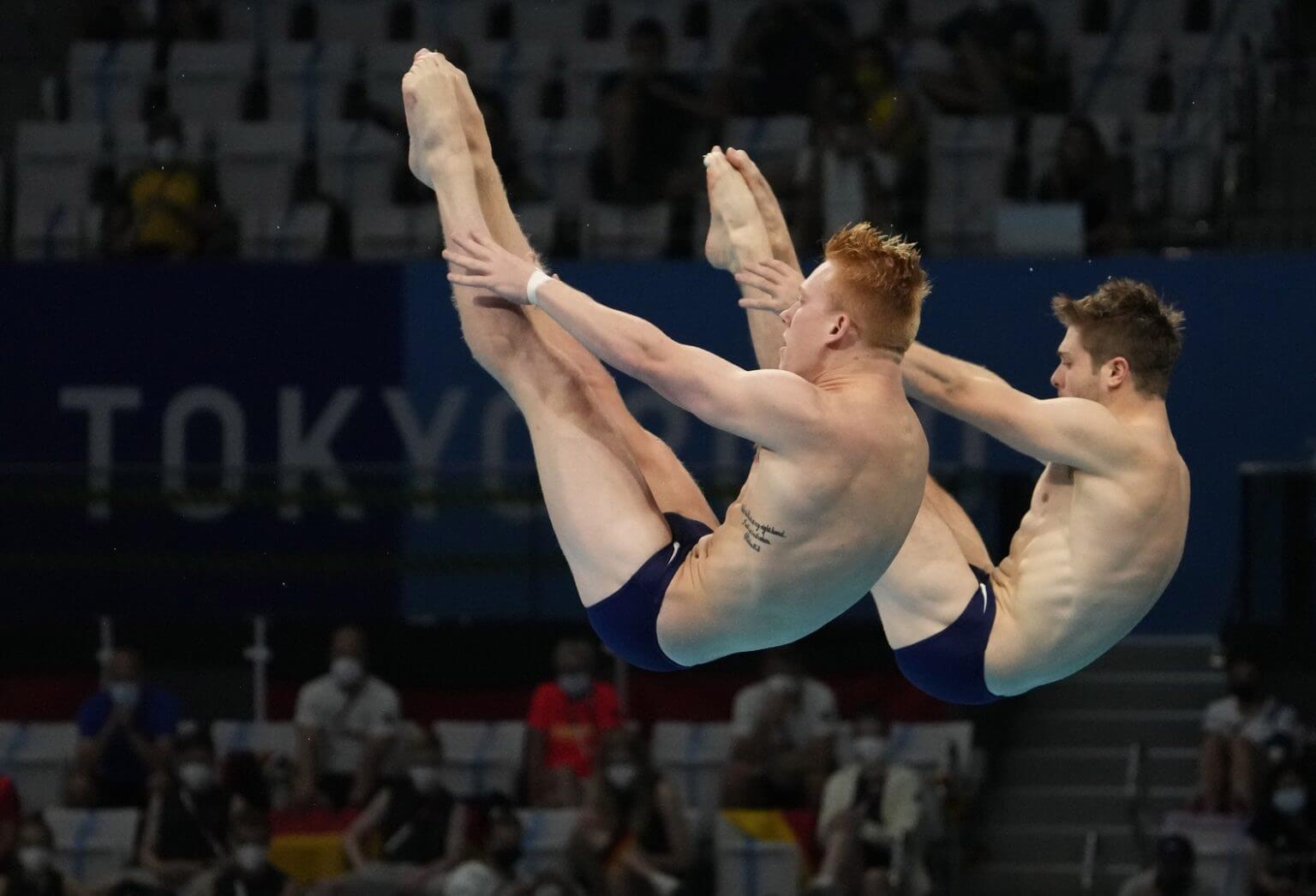 Learning to dive synchronised
