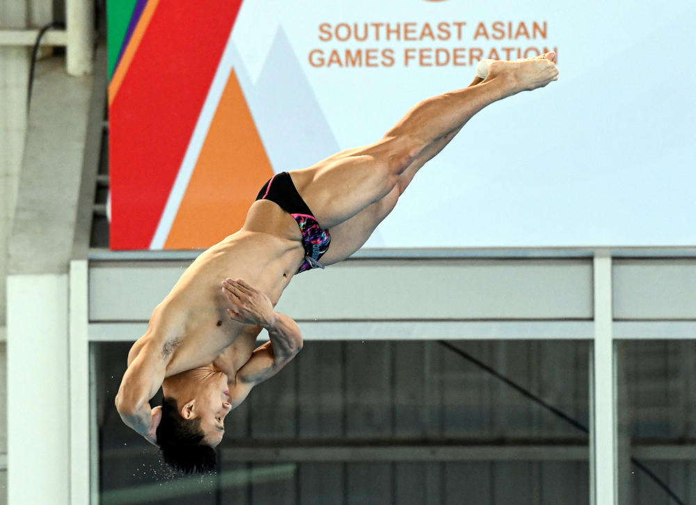 Diving sport athlete Malaysia