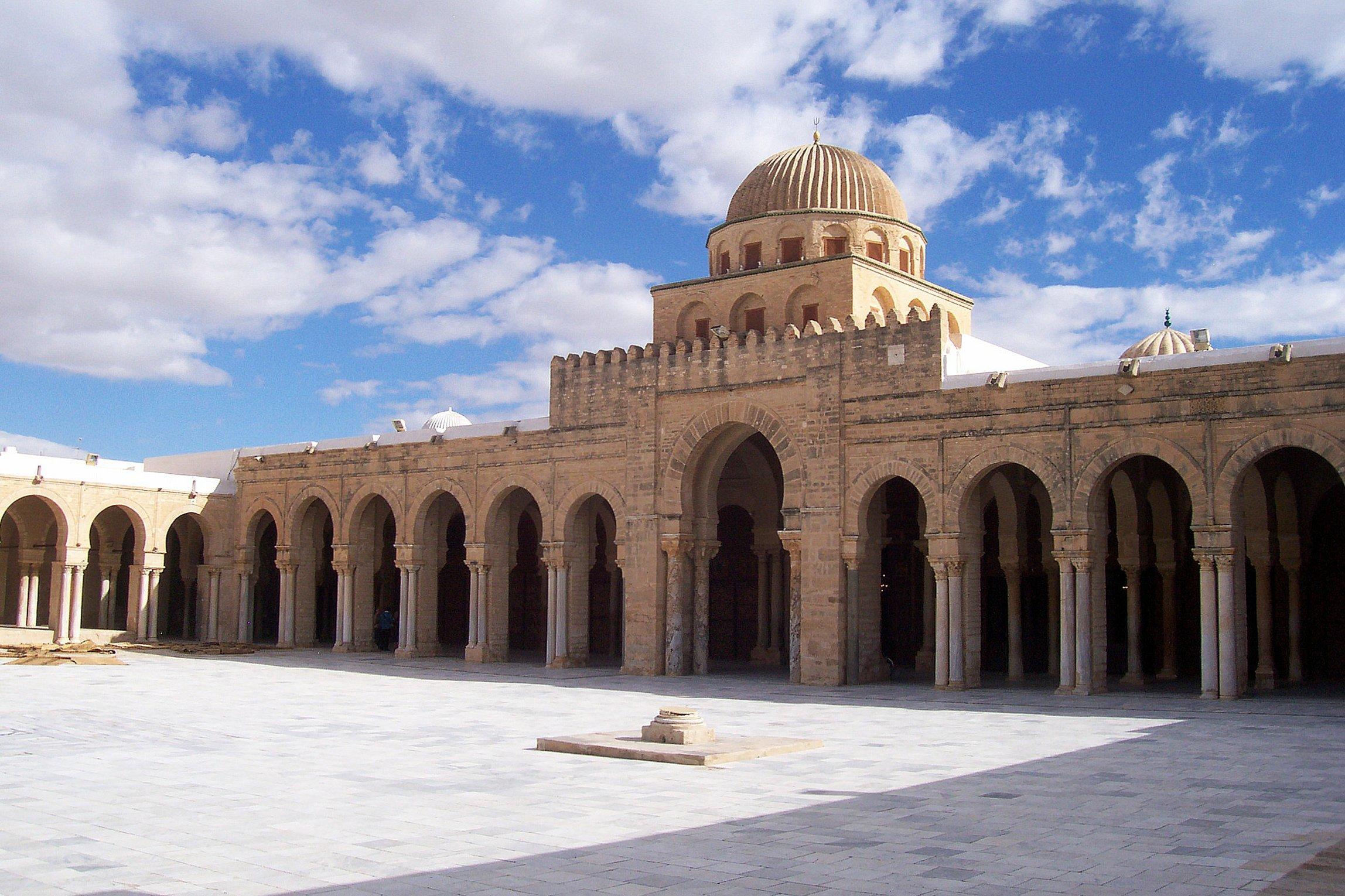 There are many benefits of learning Arabic