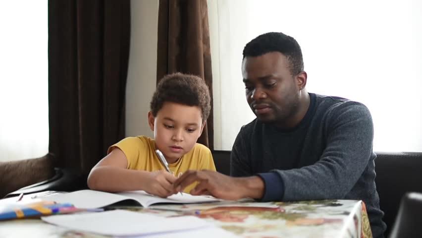 Students are good teachers to youngsters