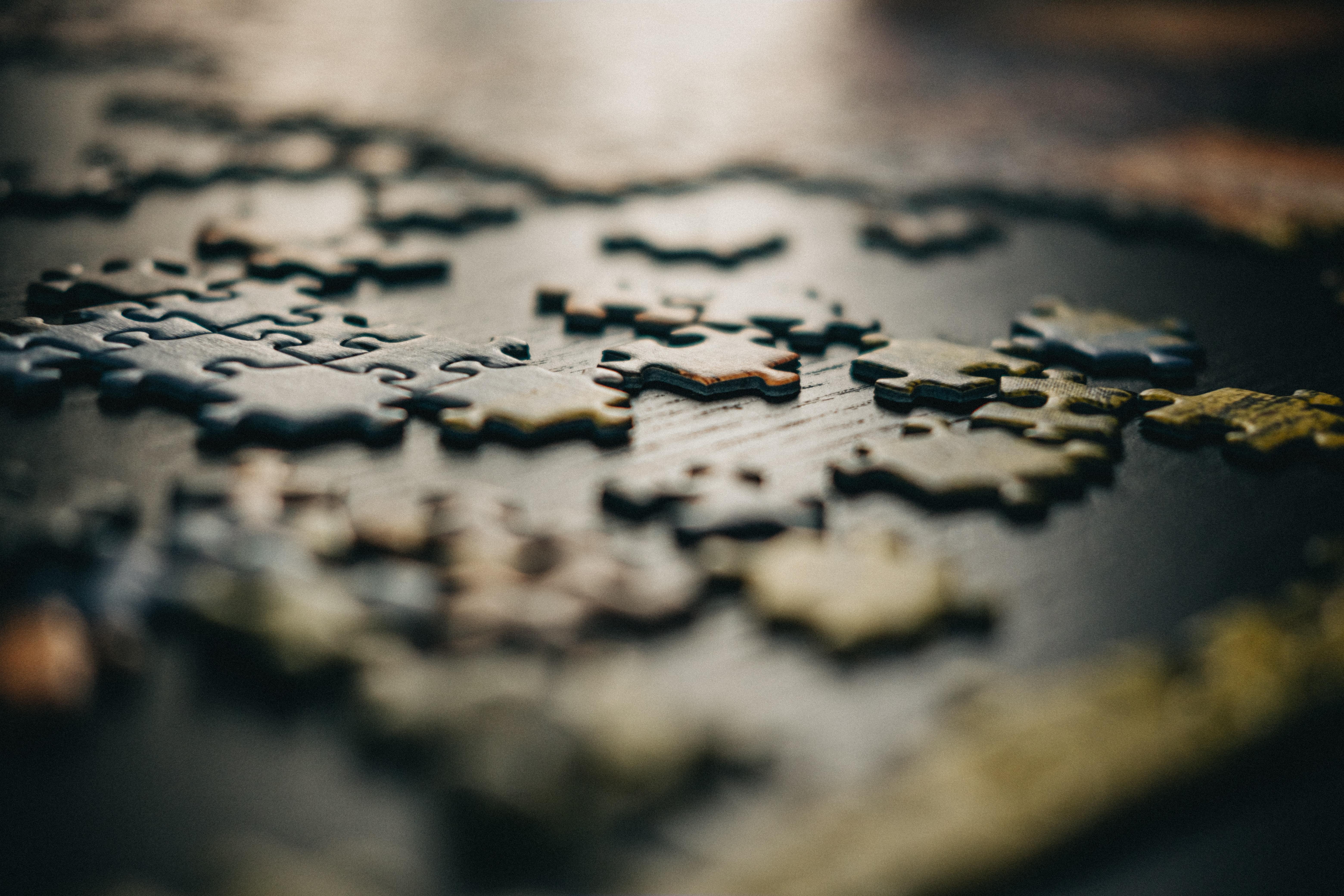 English sentence structure is like a jigsaw puzzle. 