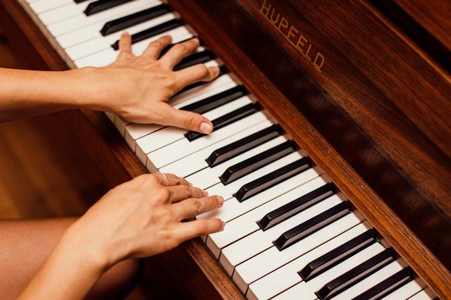 Learning Piano Online